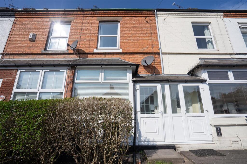 Two-Bedroom Mid-Terrace to Rent on Lincoln Road North, Acocks Green | £1,050 PCM | Partridge Homes