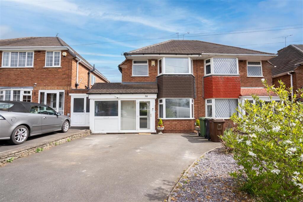 New to the Market: Extended Three-Bedroom Family Home on Wichnor Road, Solihull – £350,000