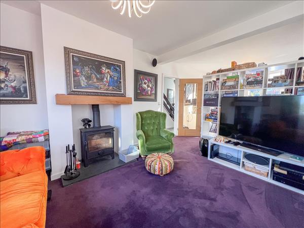 46 Cranes Park Road Image