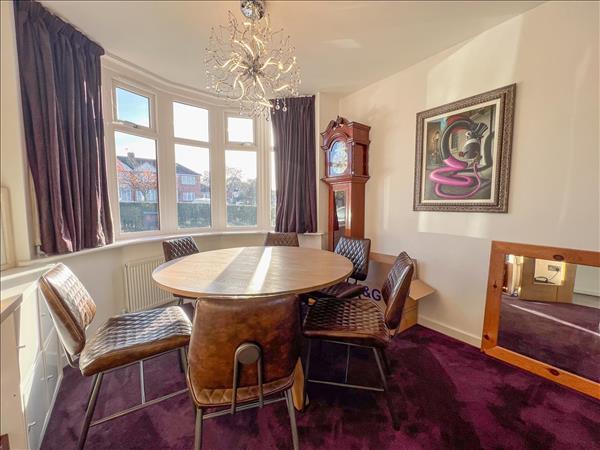 46 Cranes Park Road Image