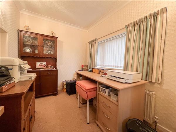16 Wayfield Road Image
