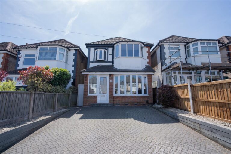 16 Myrtle Avenue Image