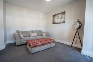 16 Myrtle Avenue Image