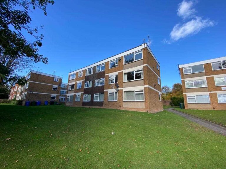 Flat 3, Sherbourne Court Image