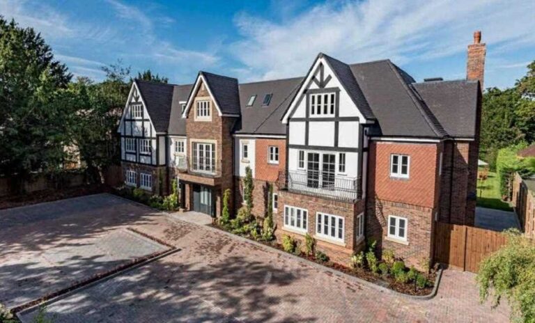 1 Friary Court Image