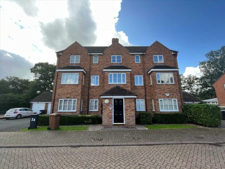 24 Aldershaws Image