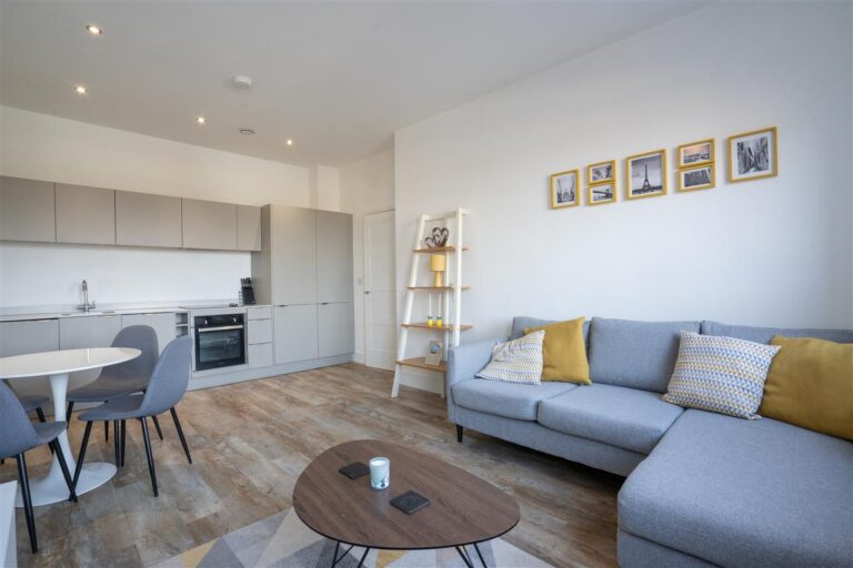 Apartment 212 Parkgate Lyndon Place Image