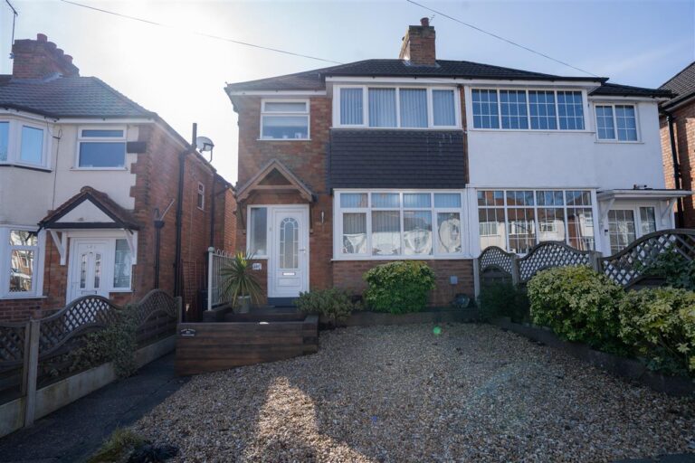119 Charlbury Crescent Image