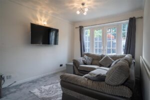 17 Paddock Drive Image