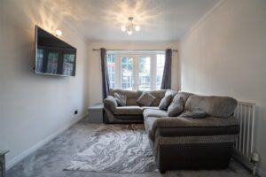 17 Paddock Drive Image