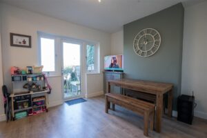 8 Geoffrey Road Image