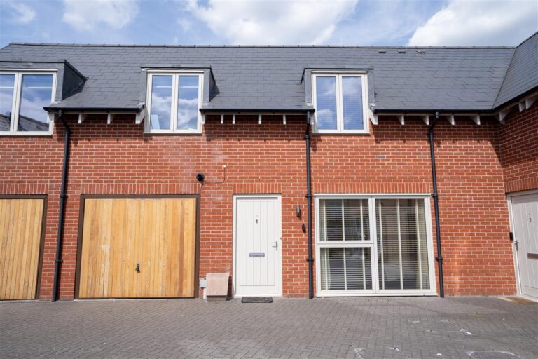 1 Park Mews Image