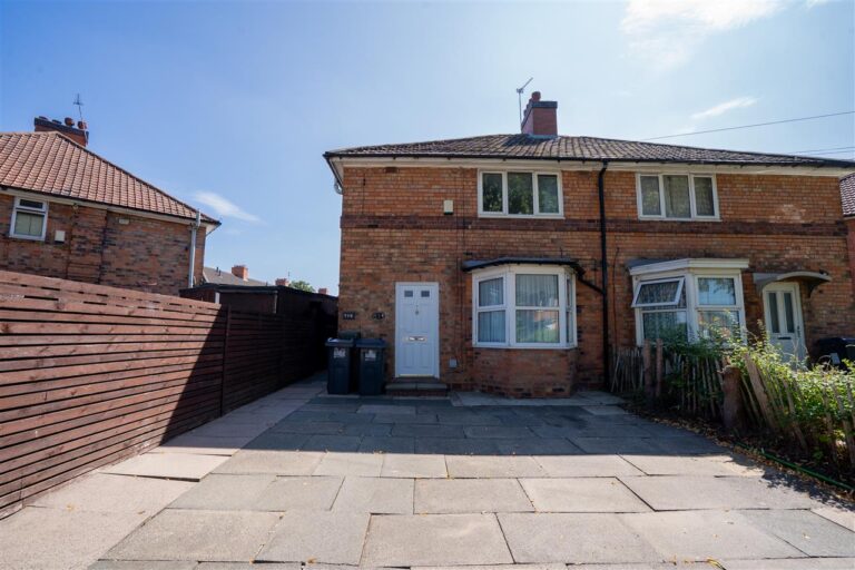 Flat 1, 114 Blakesley Road Image
