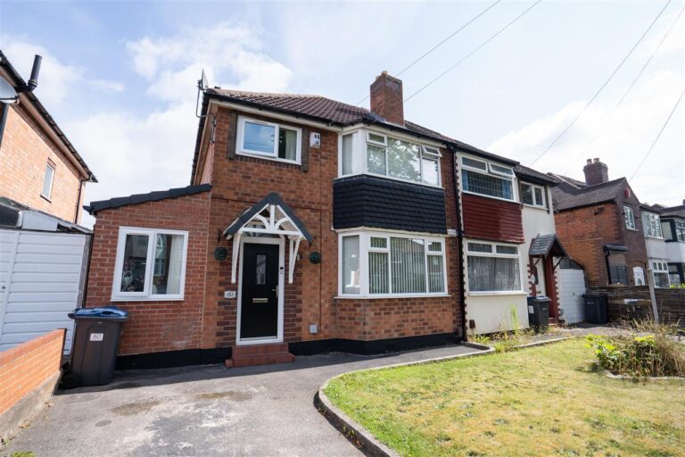 80 Sunnymead Road Image