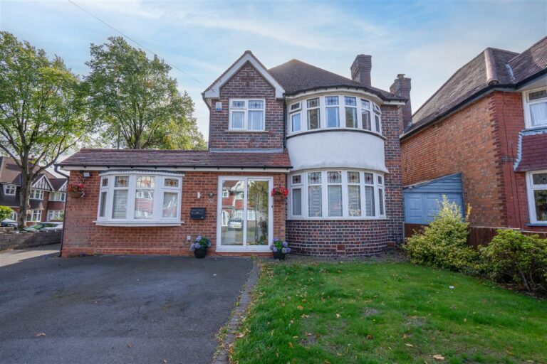 22 Lulworth Road Image