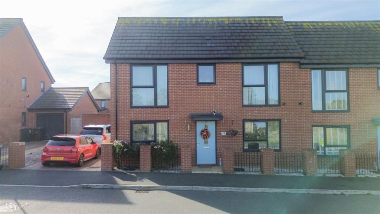 19 Bridgnorth Road Image