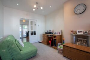 142 Steyning Road Image