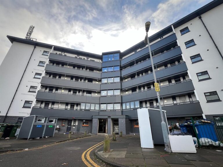 Flat 18, Leominster House Image