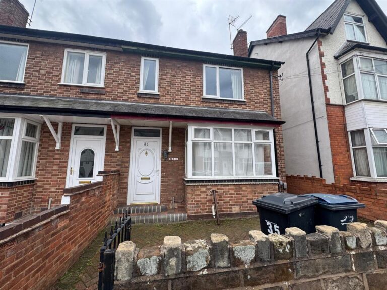 35A Alexander Road Image