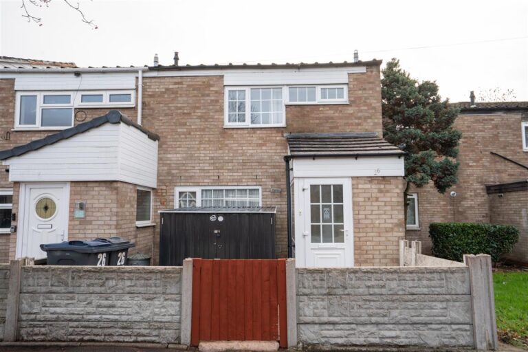 26 Blackmoor Croft Image