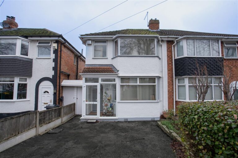 112 Cranes Park Road Image